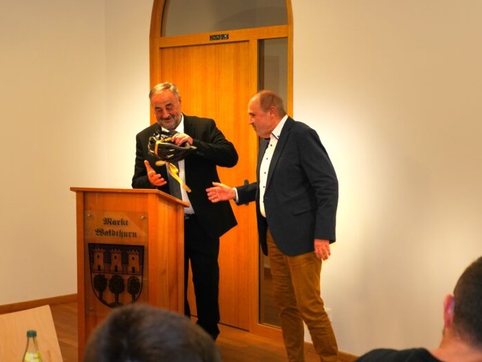 „Bester Bürgermeister der Welt“: Josef Beimler verabschiedet sich von seinen Waldthurnern
