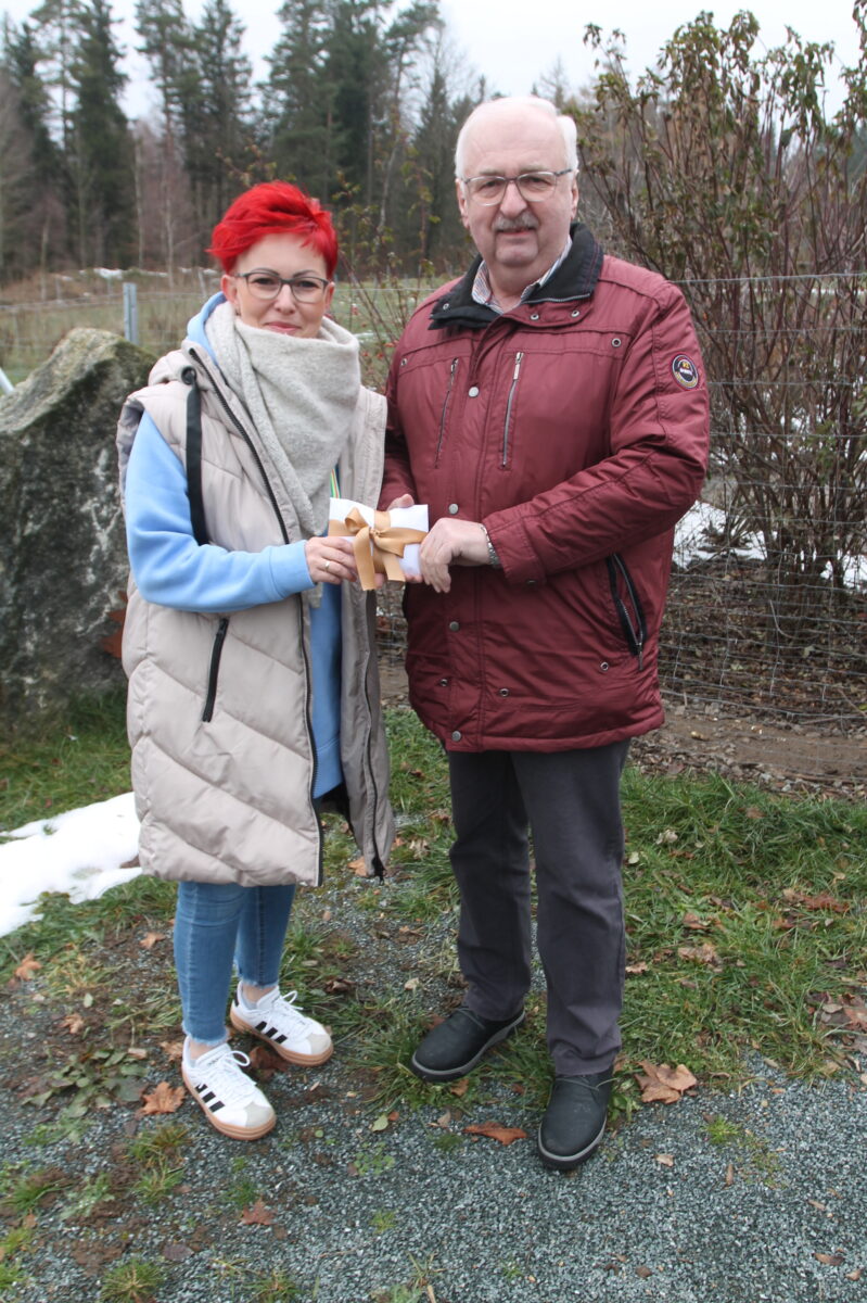 Ehepaar Plödt spendet über 600 Euro für Kinderkrebshilfe in Waldkirch