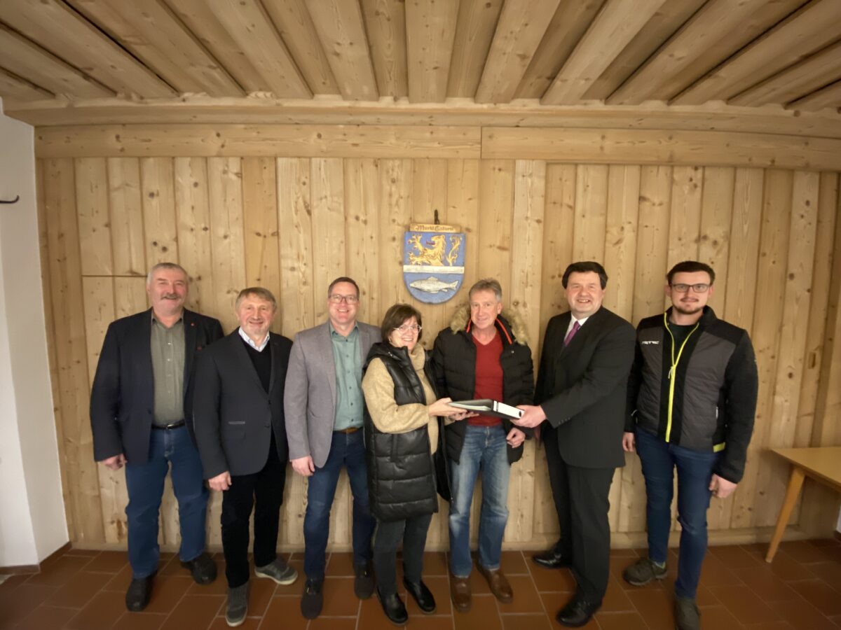 FWG reicht Wahlvorschlag für Kommunalwahl 2026 in Eslarn ein