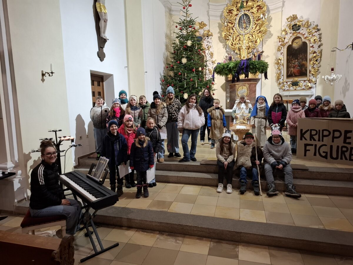 Krippenspiel wird Höhepunkt der Kinderchristmette in Eslarn