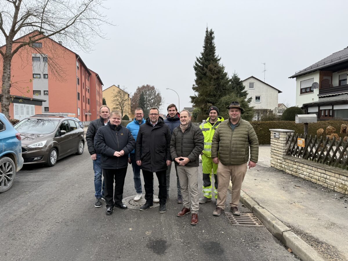 Leitungsarbeiten in der Eichenstraße in Burglengenfeld abgeschlossen