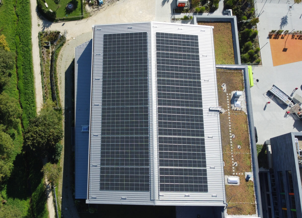 PV-Anlage halbiert Stromkosten an Realschule in Sulzbach-Rosenberg