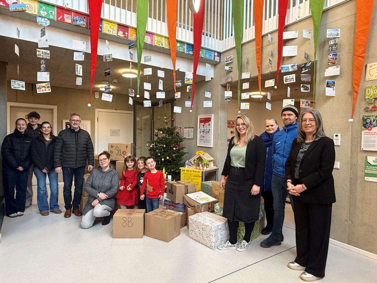 Über 70 Pakete für den Weihnachtstrucker in Waldsassen