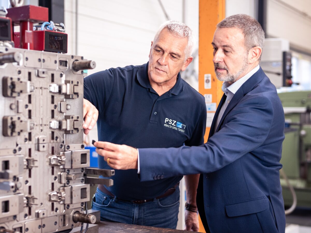 PSZ electronic GmbH: modernes Spritzguss-Zentrum in Vohenstrauß – Präzision und Technologie aus einer Hand