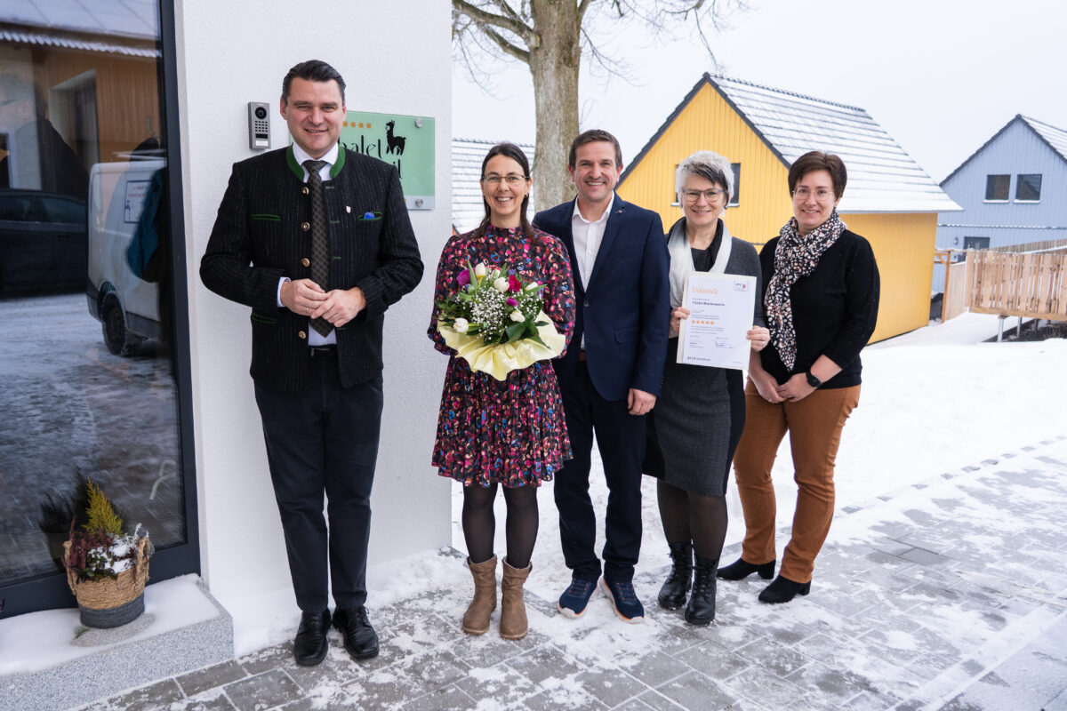 Chalets Auszeit im Schönseer Land erhalten fünf Sterne