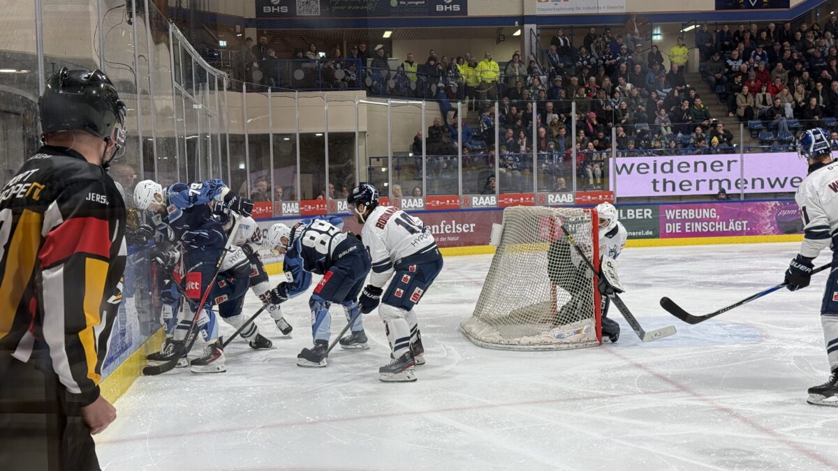 Huskies gewinnen klar gegen Blue Devils