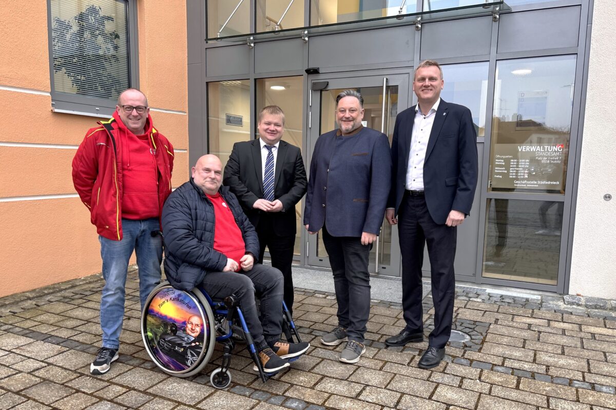 Bürgermeister sichern monatliche Spenden für „Städtedreieck Herzen e. V. zu
