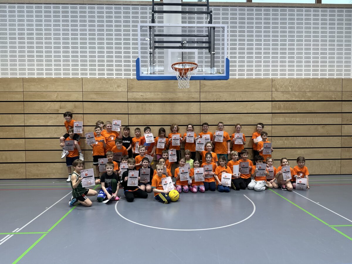 Erfolgreiches Basketballcamp begeistert 42 Kinder in Neustadt
