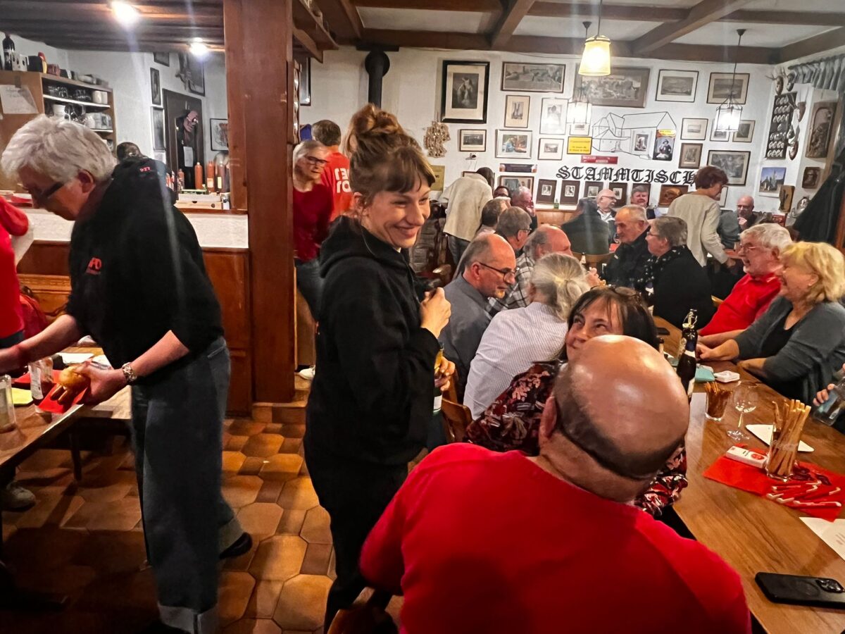SPD feiert 99 Jahre mit 99-Cent-Party in Etzenricht