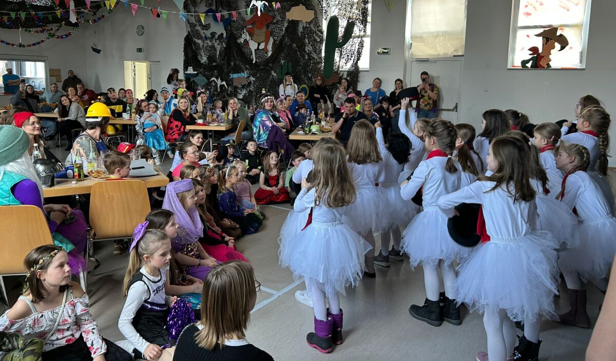 Volles Haus beim SPD-Kinderfasching in Eslarn