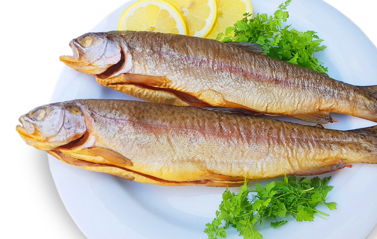 Traditioneller Osterfischverkauf des Fischereivereins Weiden